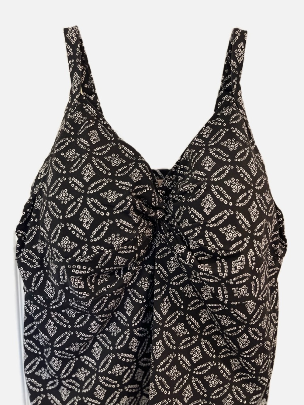Lands' End Women’s Swimsuit Black & White Printed Twist-Front Tankini Top 24W